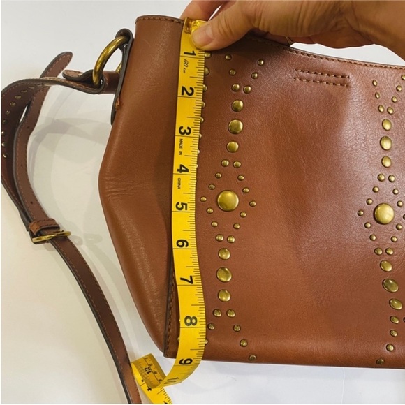 Frye studded leather crossbody bag NEW - Picture 7 of 15